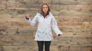 2018 686 Hydra Womens Insulated Snowboard Jacket  Review  TheHousecom [upl. by Suivart]