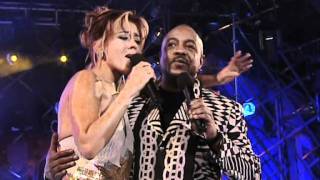 Tonight I Celebrate My Love Live  Peabo Bryson amp Rachel Viña del Mar 2001 [upl. by Ynoffit]