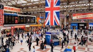 A Walk Through The London Victoria Station London England [upl. by Adnirual]