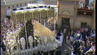 Procesión La Estrella Semana Santa de Sevilla [upl. by Hilten293]